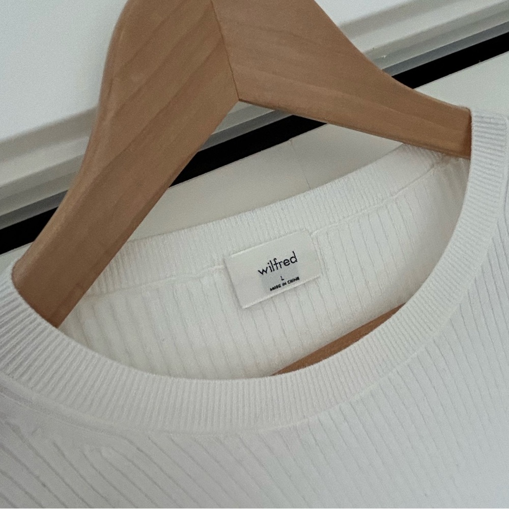 Aritzia Wilfred Knit Top
